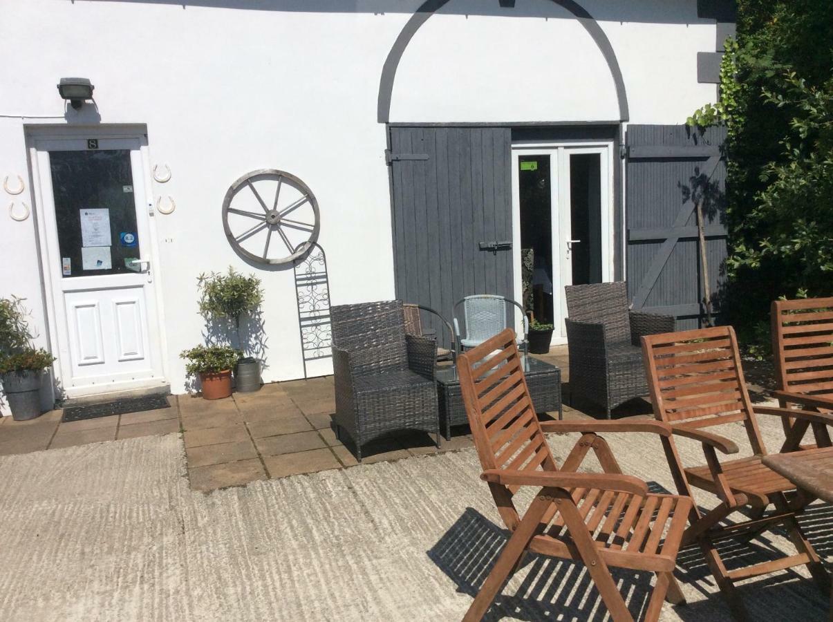 Coach House Suites Londonderry ภายนอก รูปภาพ